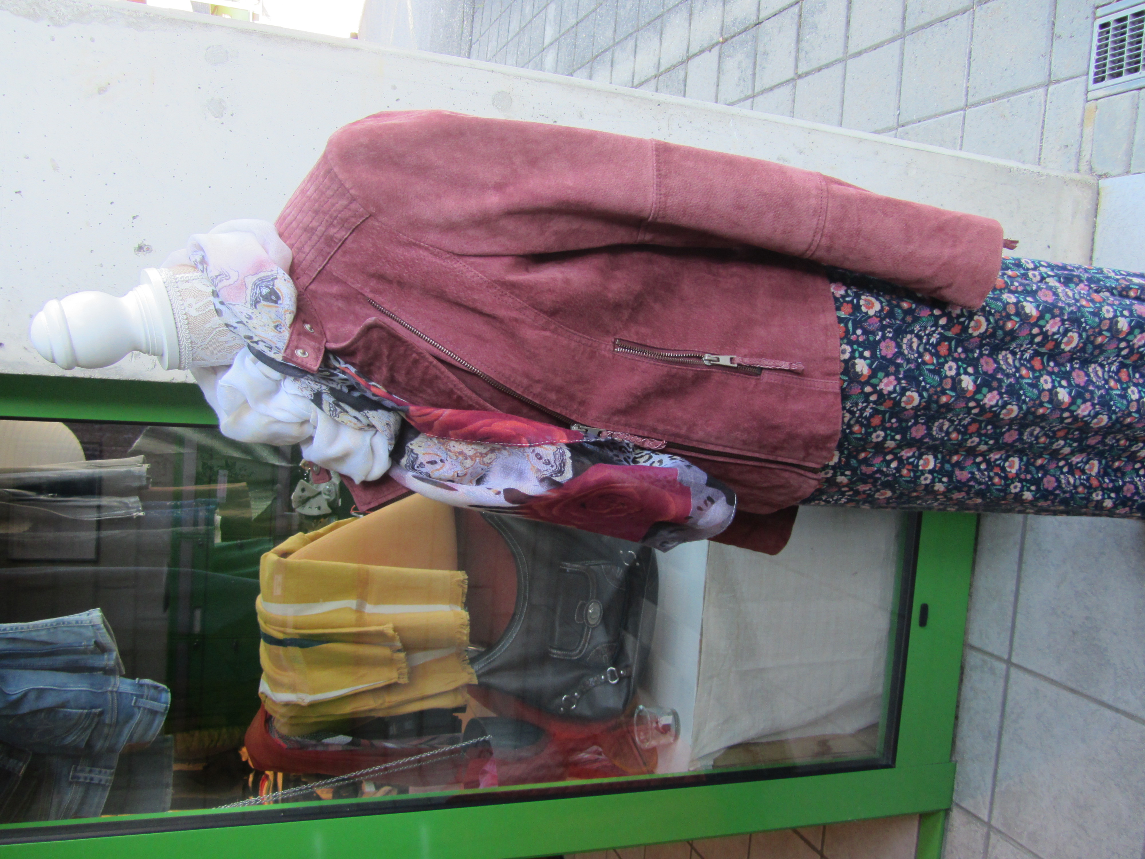 image 3 robe beige pour femme